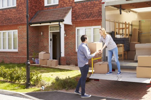 Secure self storage units in Wennington for household and business items
