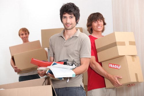 Professional packing services in Wennington for a home move
