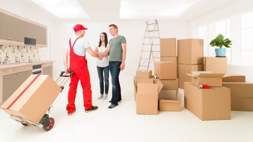 Fragile item packing support for Wennington relocations